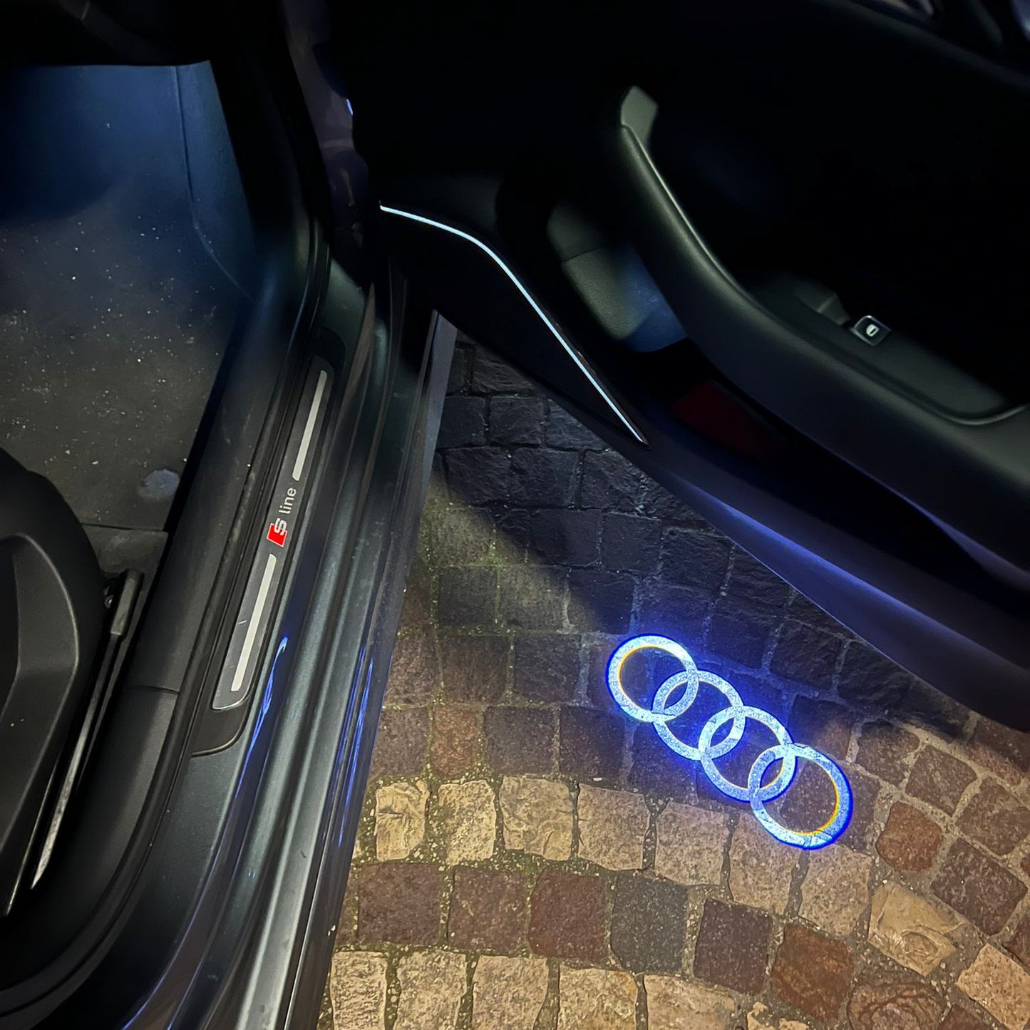 LUCI PORTA A LED