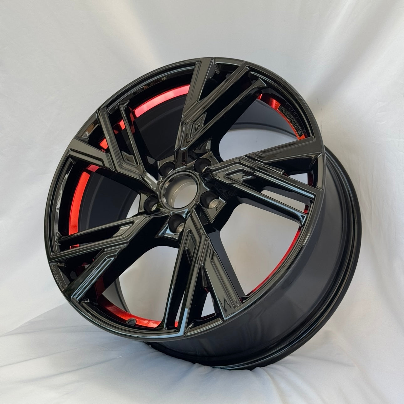 CERCHI RS5 BLACK/RED 20" ET42