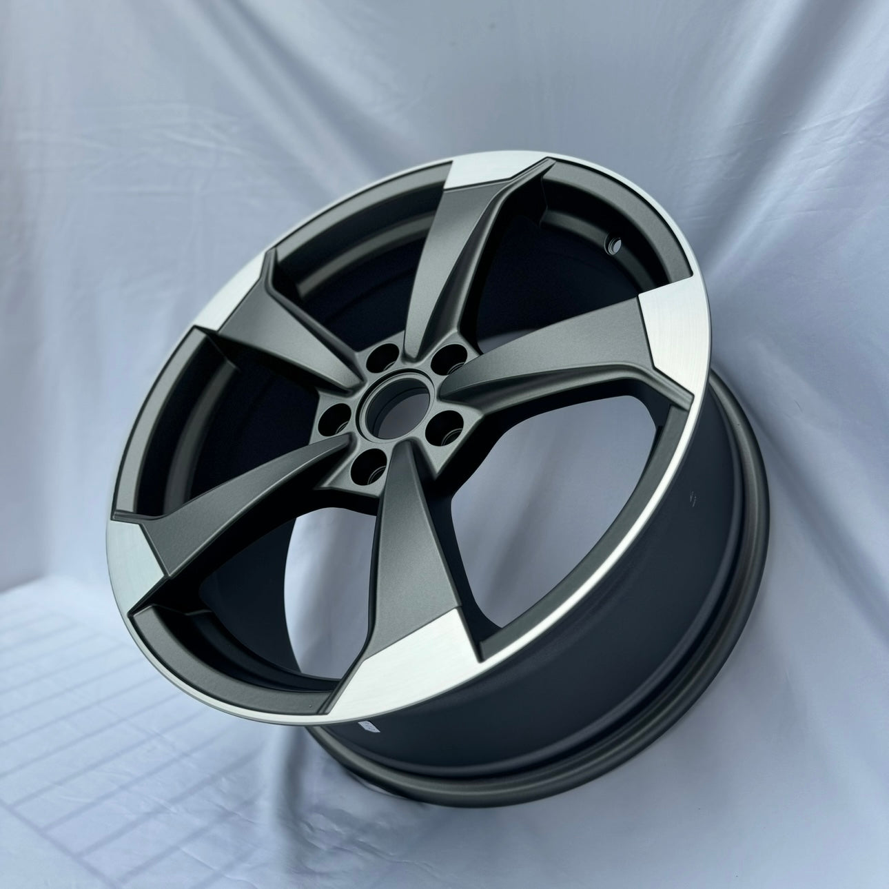 CERCHI RS3 18"