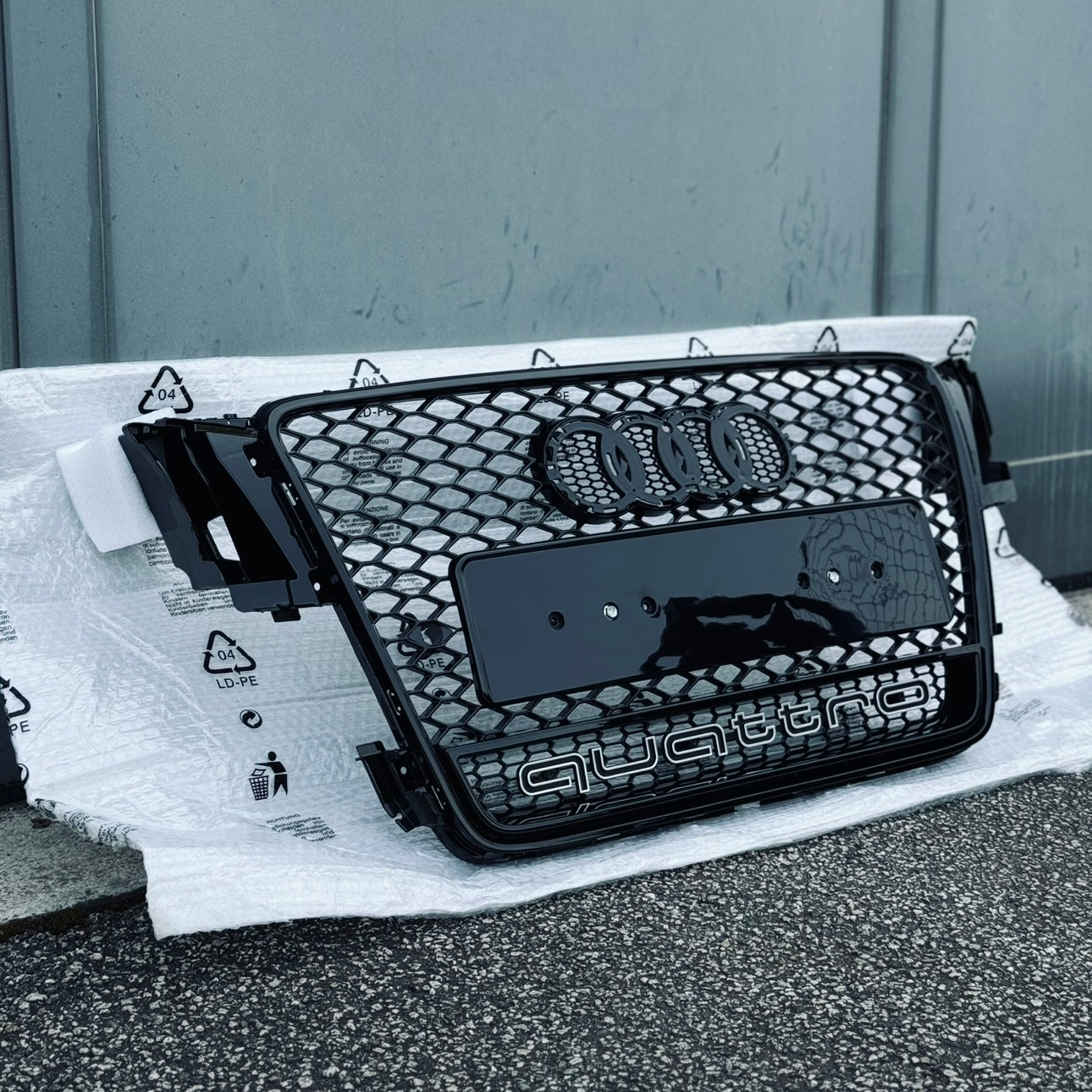 GRIGLIA A5 B8 2007-2011 TIPO RS QUATTRO