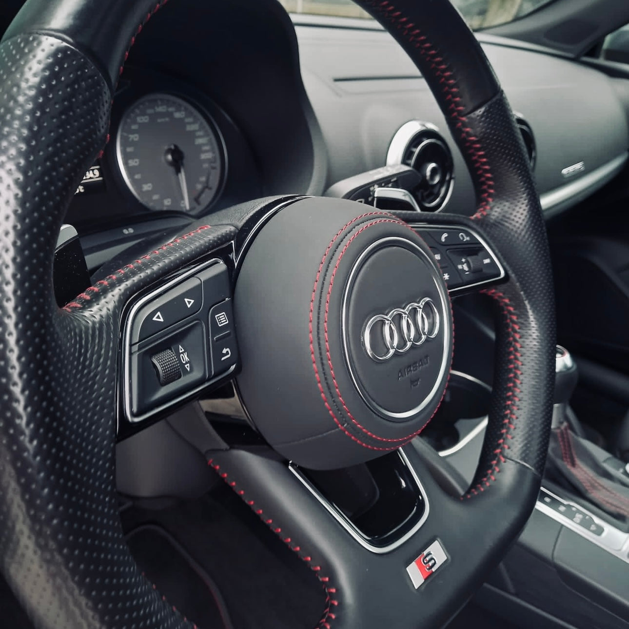 COVER VOLANTE PERSONALIZZABILE RESTYLING AUDI A1