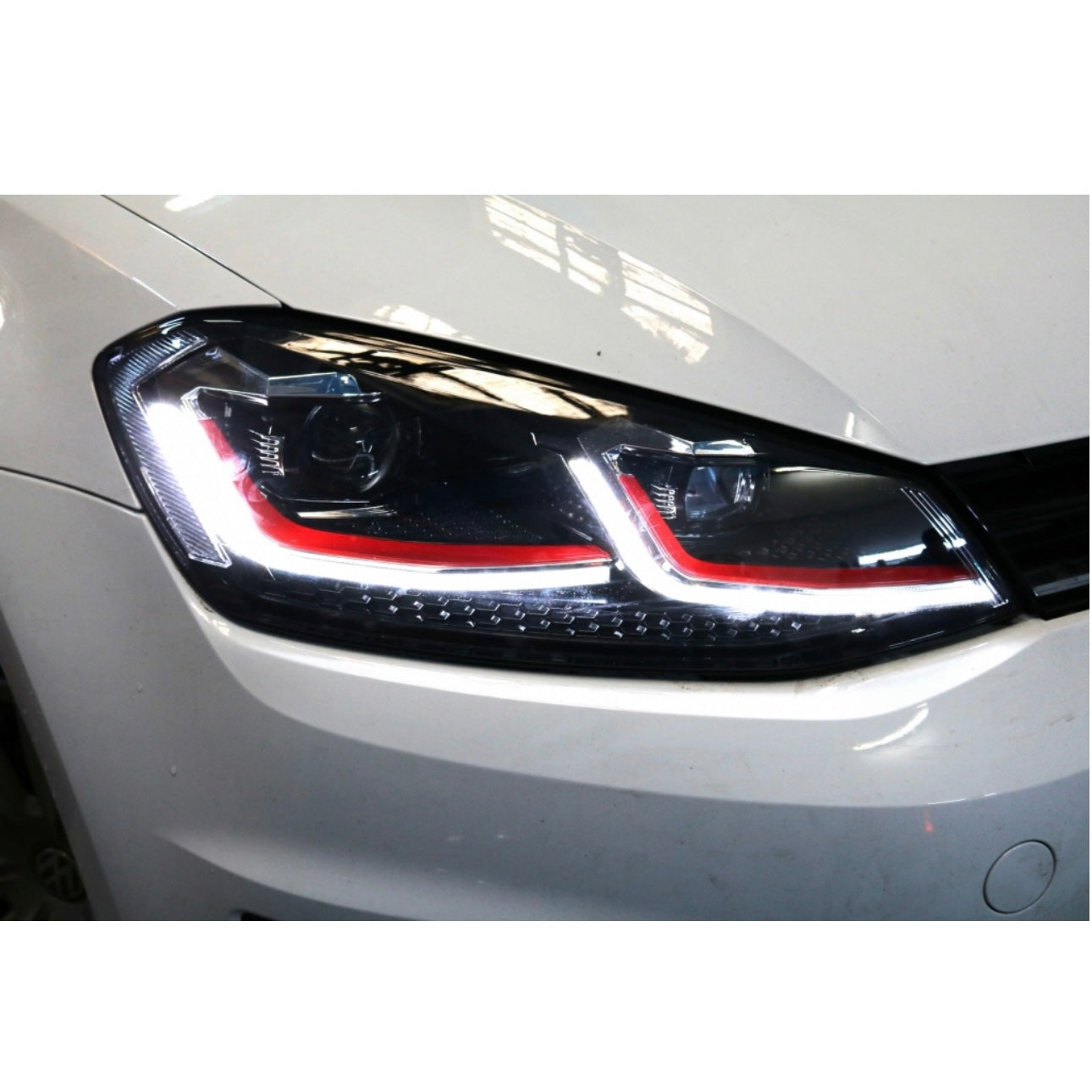 FANALI ANTERIORI GOLF MK7 2012-2016 LOOK GTI FACELIFT