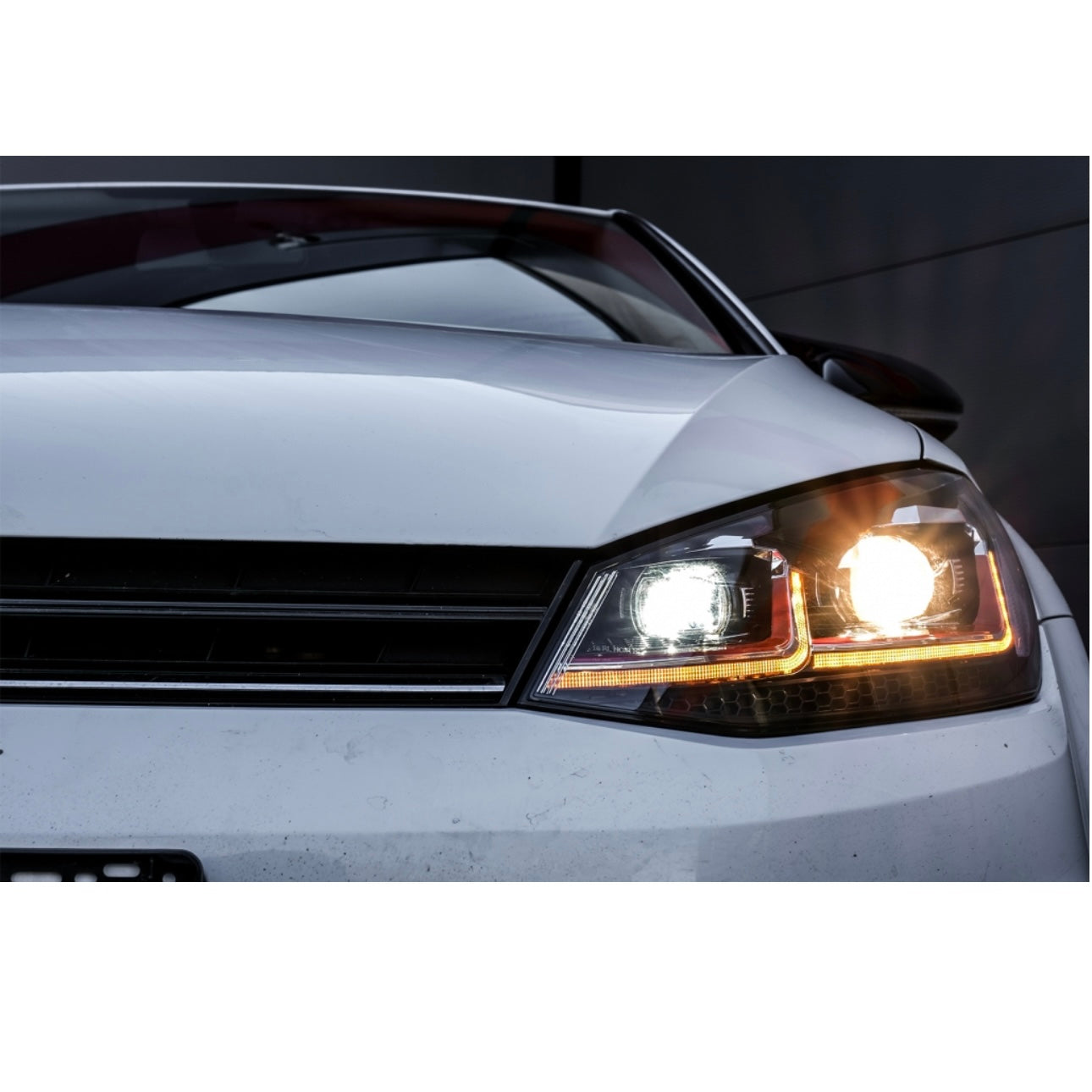FANALI ANTERIORI GOLF MK7 2012-2016 LOOK GTI FACELIFT
