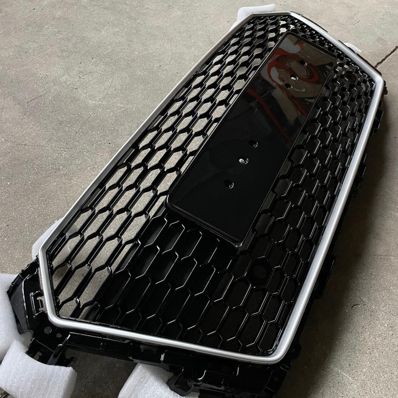 GRIGLIA TT 8S MK3 2014-2023 TIPO RS
