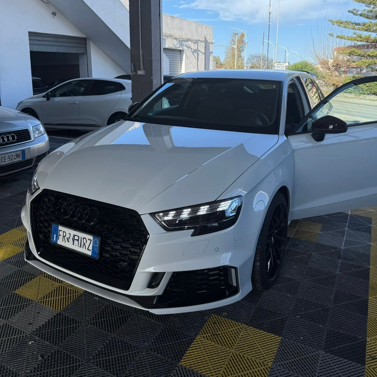 FANALI ANTERIORI LED AUDI A3 8V 2017-2019 LOOK 8Y