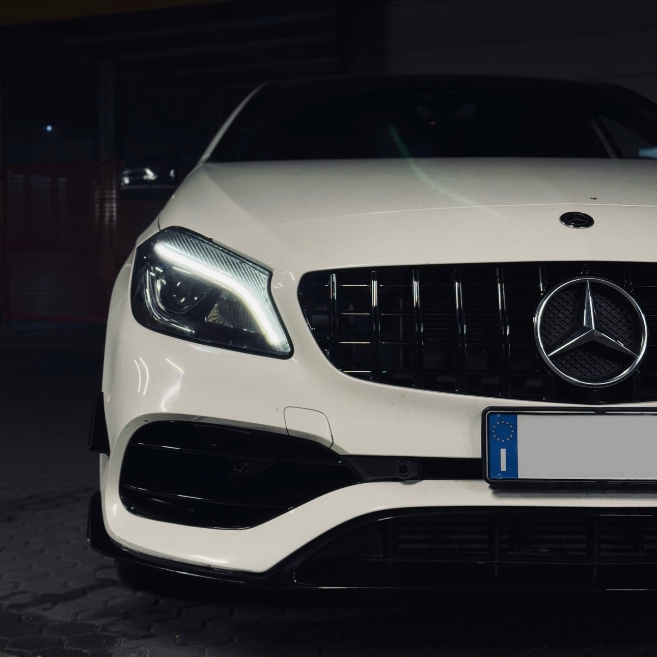 KIT SPLITTER PARAURTI ANTERIORE CLASSE A 2015-2018 AMG