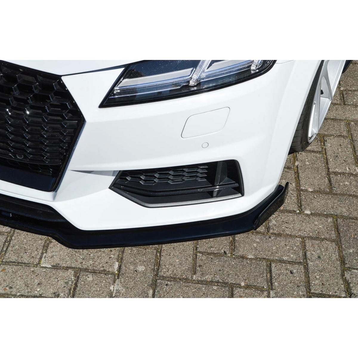 LAMA PARAURTI ANTERIORE V.3 AUDI TTS / S-LINE 8S