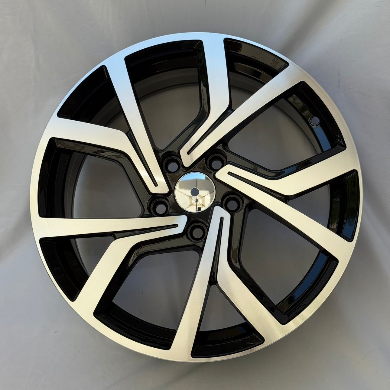 CERCHI GOLF 17" BRESCIA