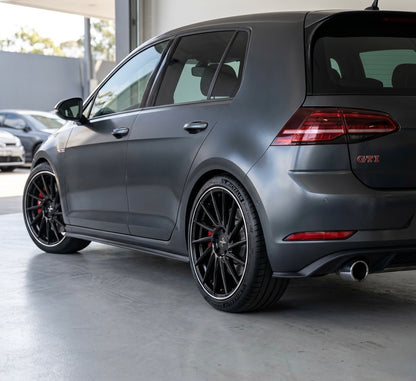 CERCHI KT17 18" NERI OPACHI E DIAMANTATI VW