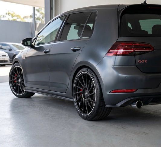 CERCHI KT17 18" NERI OPACHI E DIAMANTATI VW
